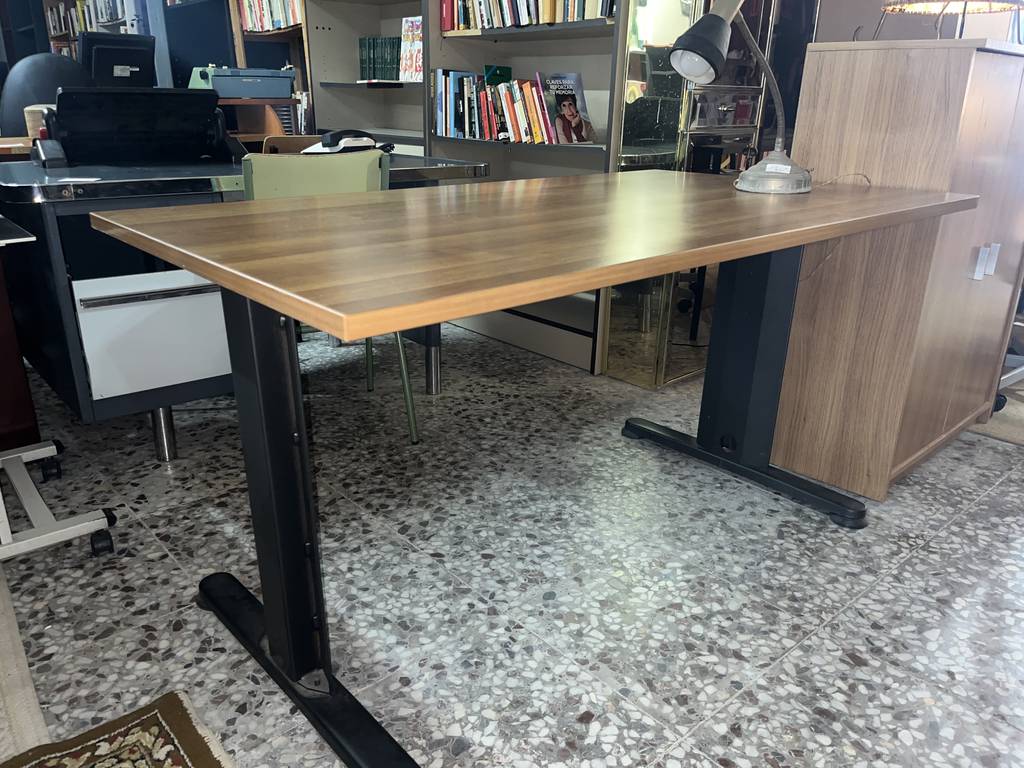 MESA DE OFICINA - Imagen 4