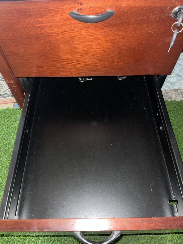 MESA DE OFICINA - Imagen 7