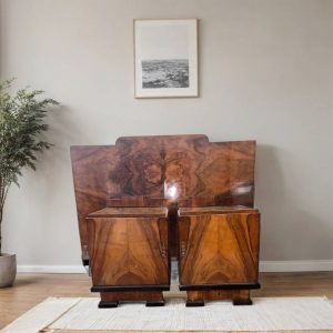 2 MESITAS Y UN CABECERO