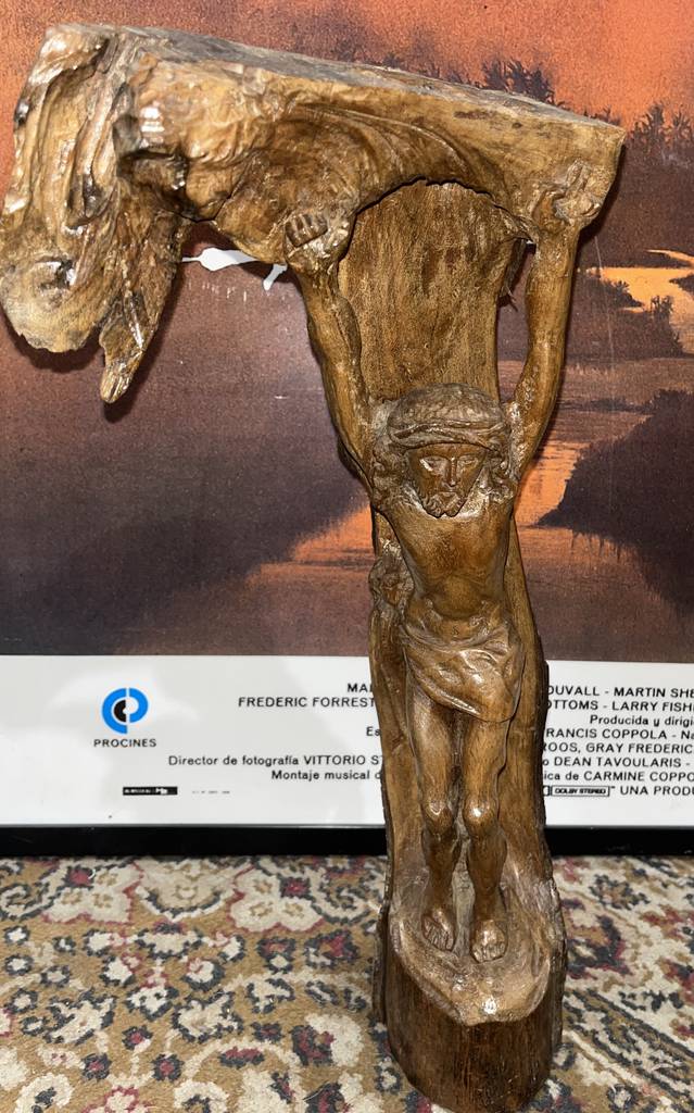 FIGURA DE JESUCRISTO TALLADA