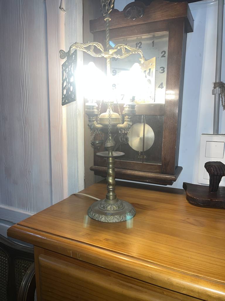 LÁMPARA CLÁSICA DE BRONCE - Imagen 8