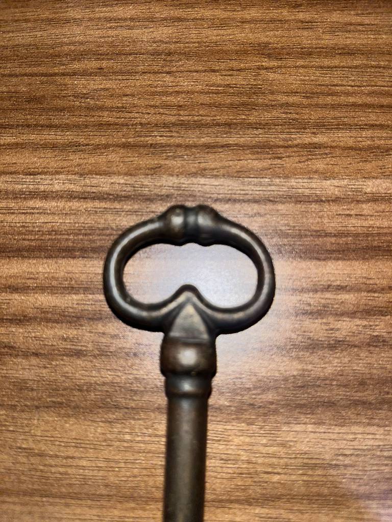 LLAVE ANTIGUA - Imagen 4