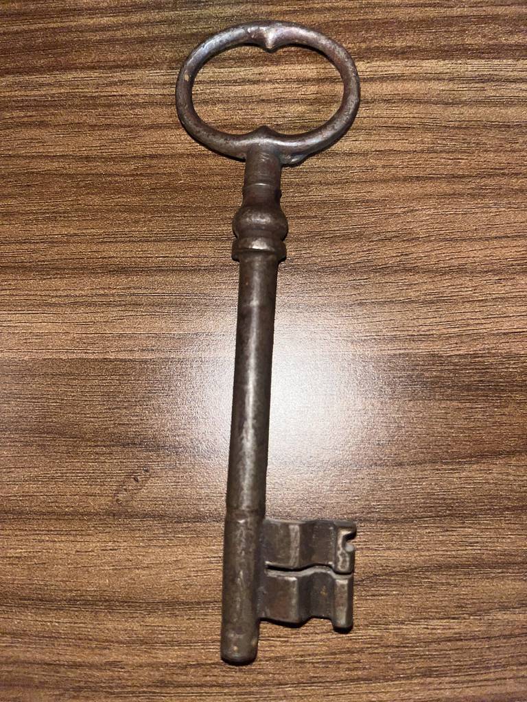 LLAVE ANTIGUA - Imagen 2