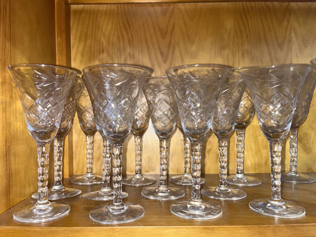 CRISTALERÍA DE 60 PIEZAS - Imagen 7