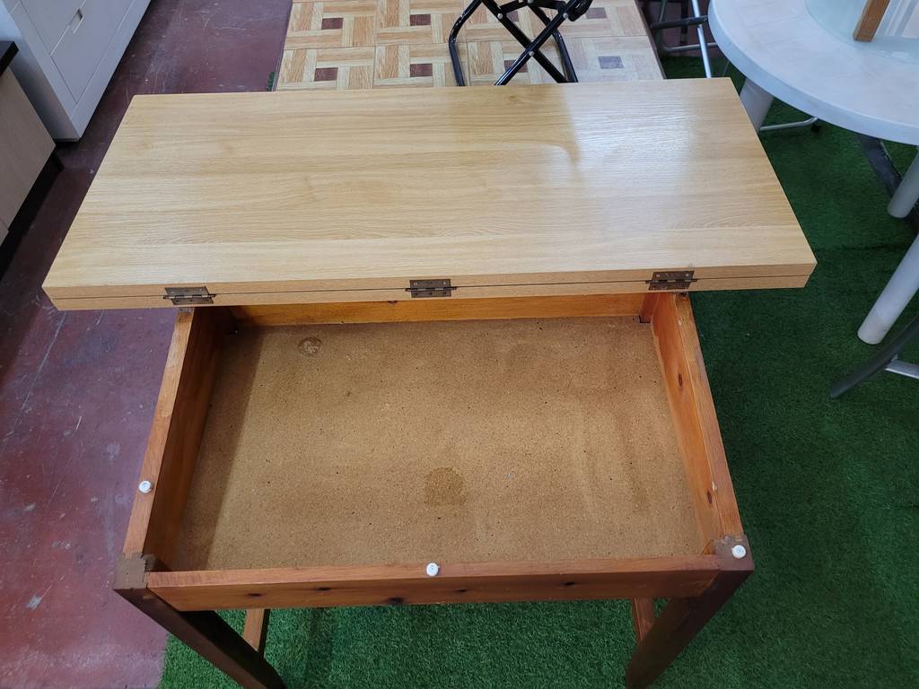 MESA CON TAPA - Imagen 4