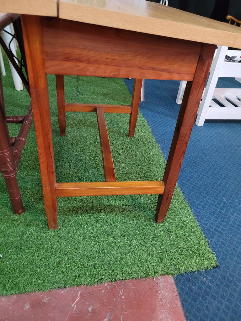 MESA CON TAPA - Imagen 7