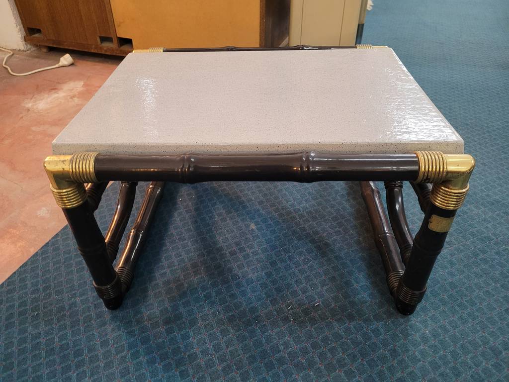 MESA DE CENTRO DE RESINA - Imagen 4