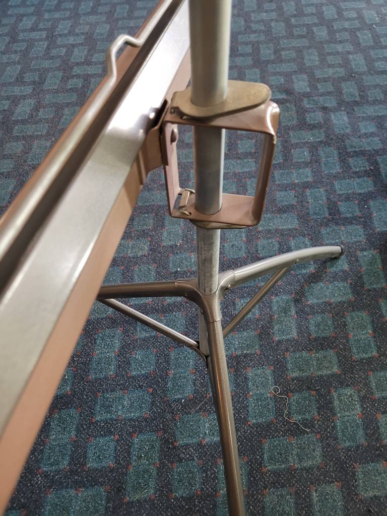 PANTALLA DE PROYECCIÓN PORTÁTIL - Imagen 4