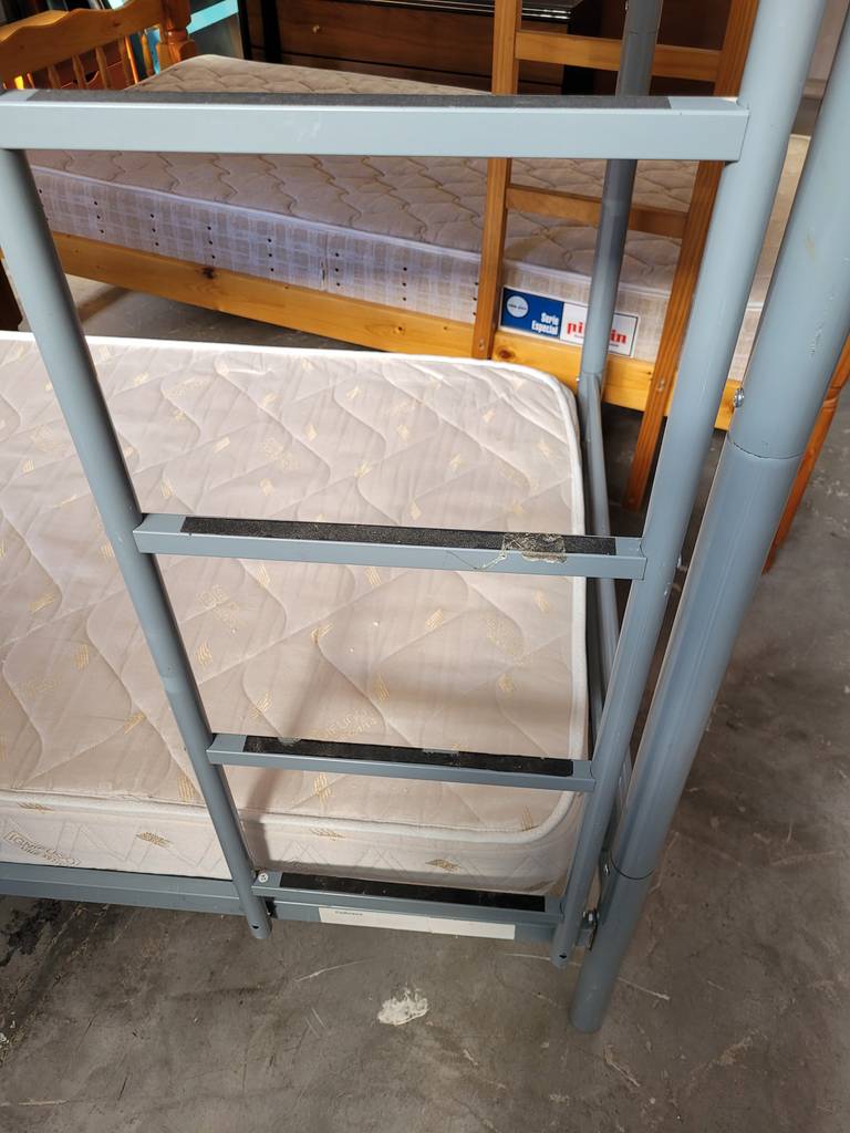 LITERA METÁLICA - Imagen 4