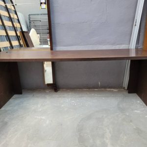 ESCRITORIO DE GRAN TAMAÑO