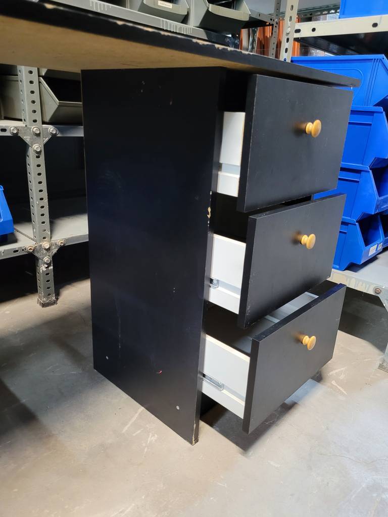 ESCRITORIO NEGRO - Imagen 4