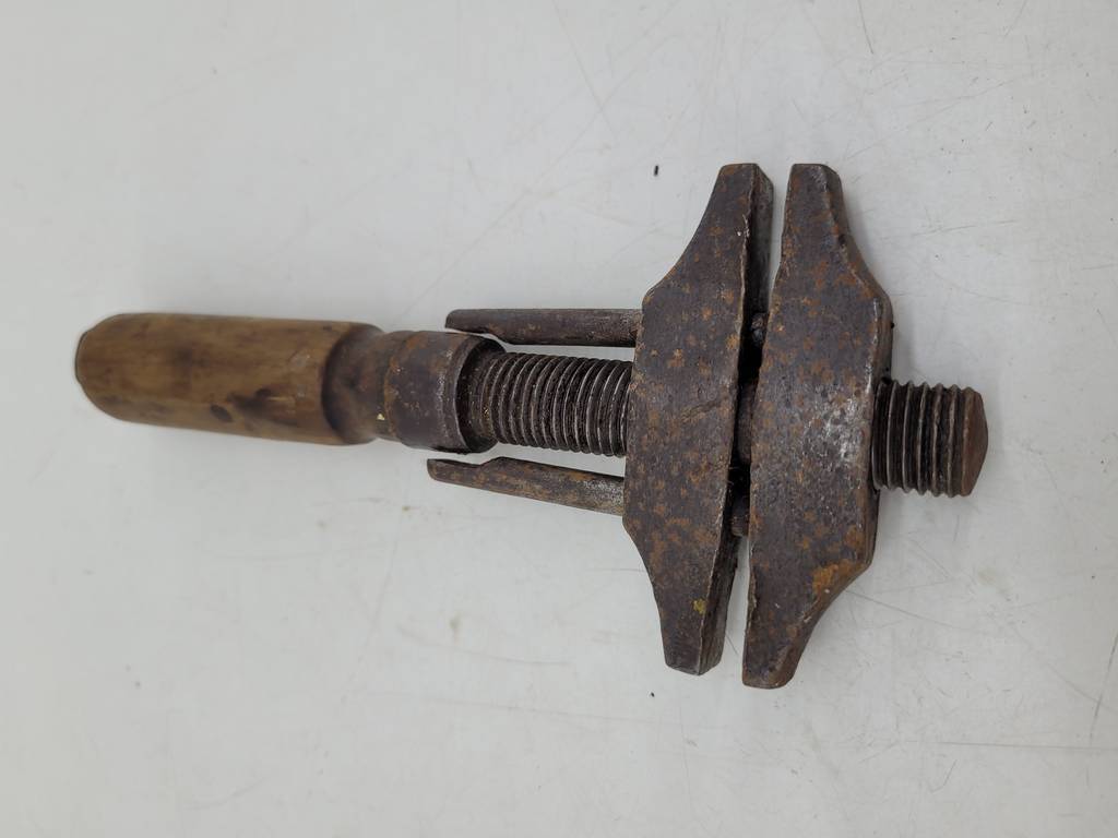 LLAVE INGLESA ANTIGUA - Imagen 5