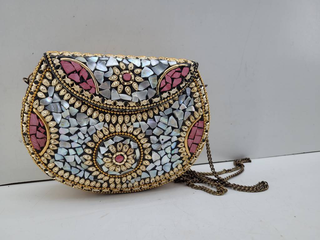 BOLSA DE MANO TIPO CLUTCH - Imagen 2
