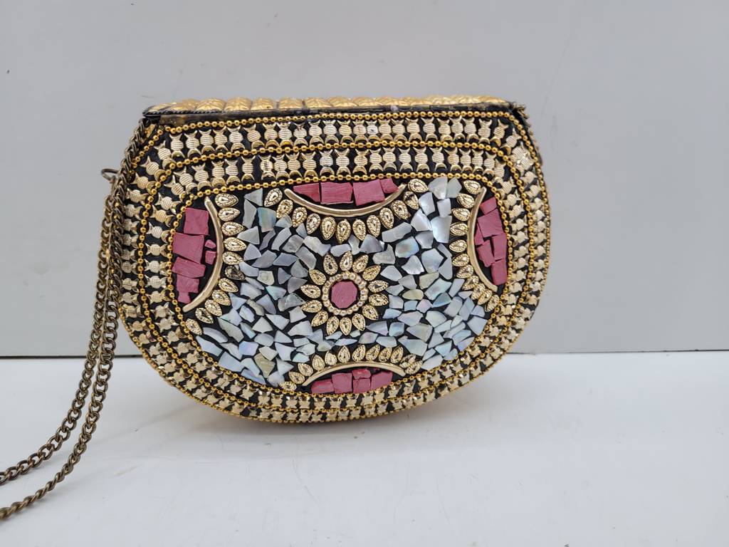 BOLSA DE MANO TIPO CLUTCH - Imagen 3