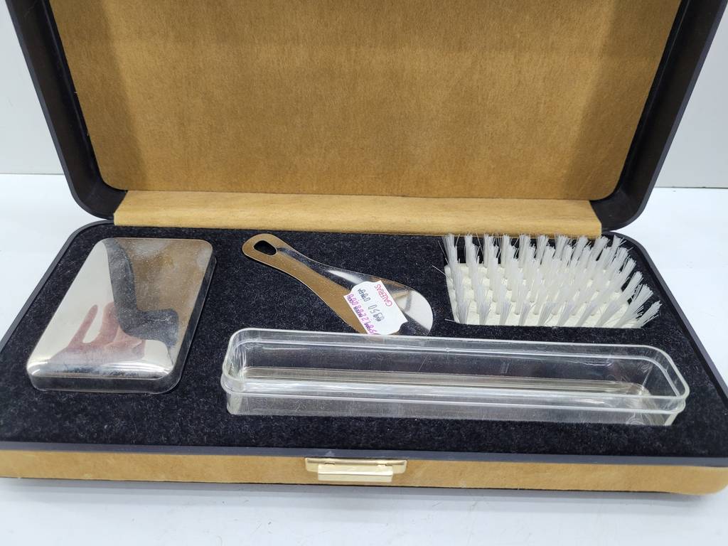 MALETÍN DE ASEO O VIAJE