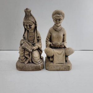 2 ESTATUAS DE PIEDRA