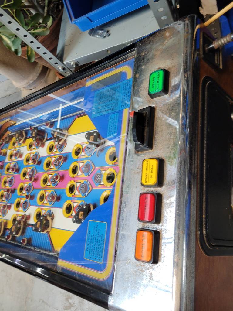 MÁQUINA TRAGAPERRAS - Imagen 8