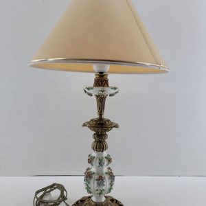 LÁMPARA DE MESA ANTIGUA