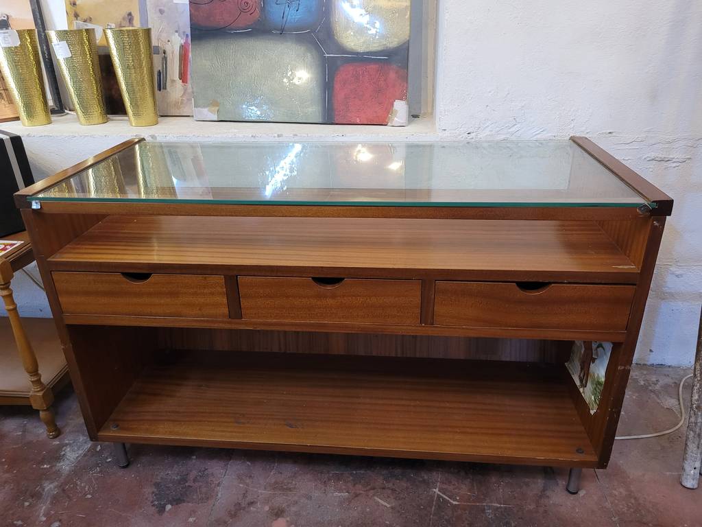 MOSTRADOR CON VITRINA - Imagen 3