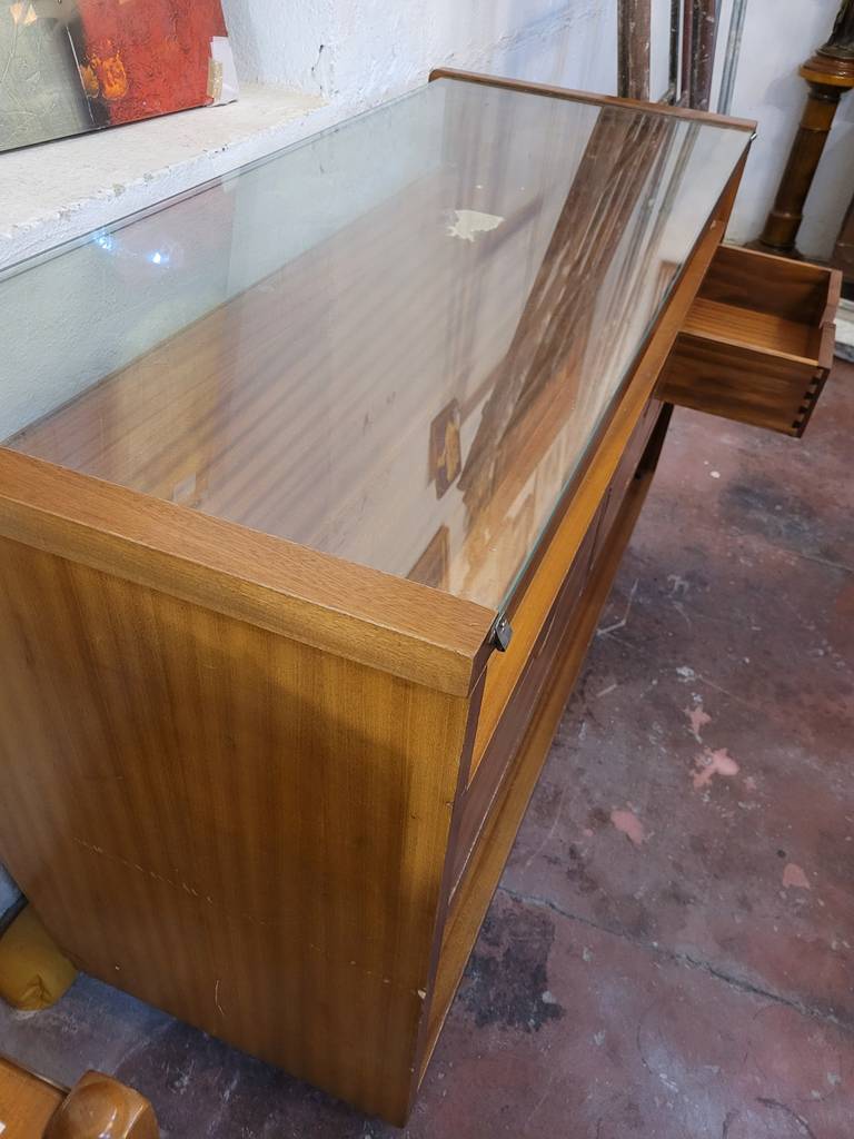 MOSTRADOR CON VITRINA - Imagen 7