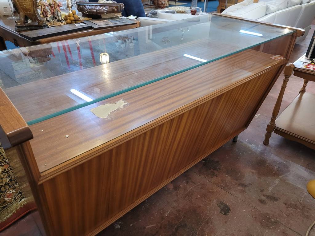 MOSTRADOR CON VITRINA - Imagen 6