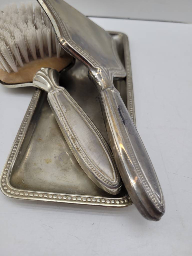 JUEGO DE TOCADOR PLATEADO - Imagen 5