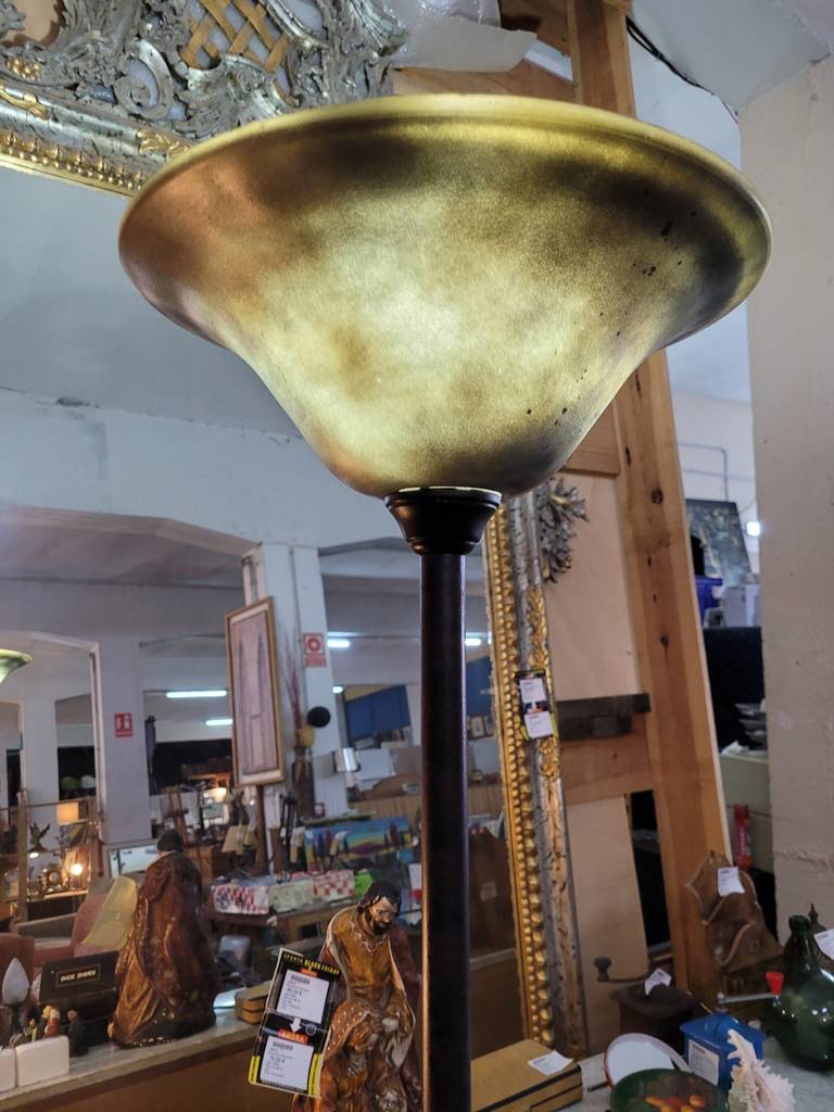 LÁMPARA DE PIE CLÁSICA - Imagen 2