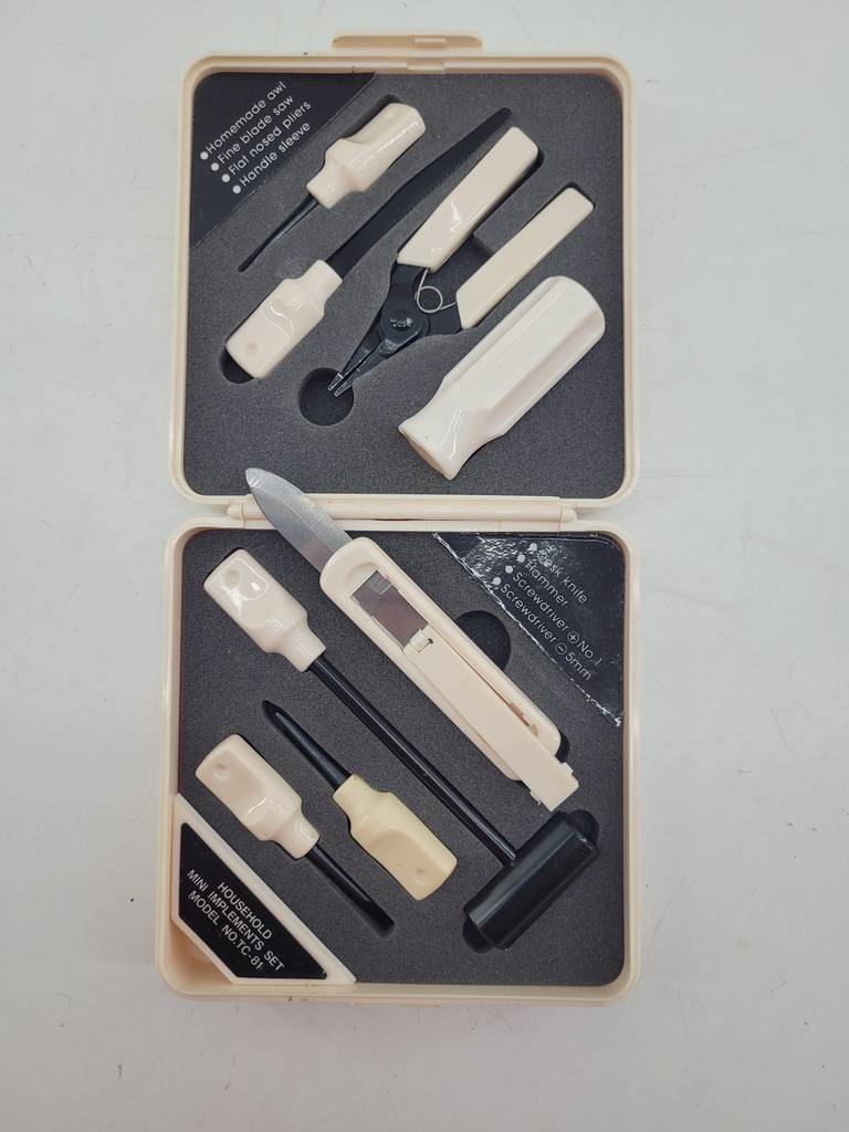 CAJA DE MINI HERRAMIENTAS