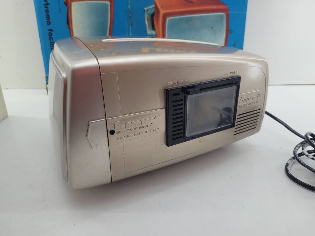 PROYECTOR DE PELÍCULAS LAMY SUPER 8 - Imagen 4