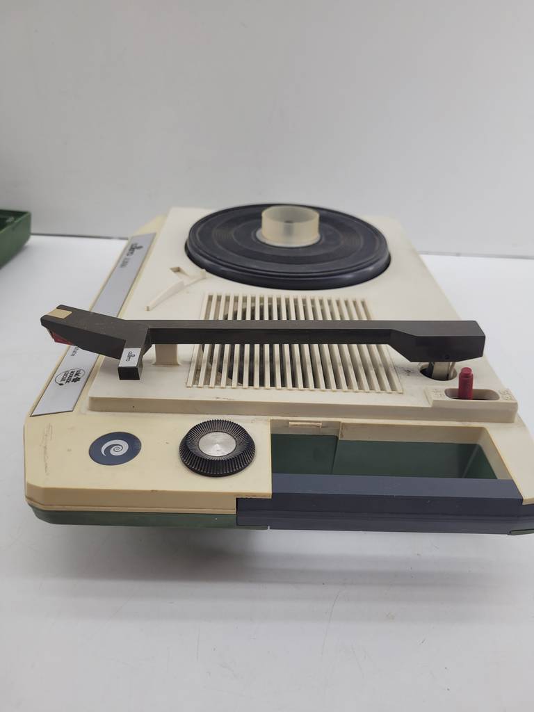 TOCADISCOS PORTÁTIL COSMO - Imagen 4