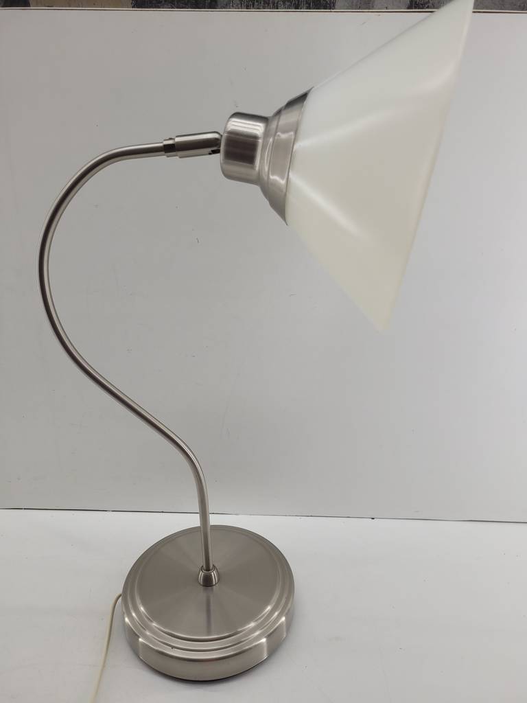 LÁMPARA DE MESA DE IKEA - Imagen 2