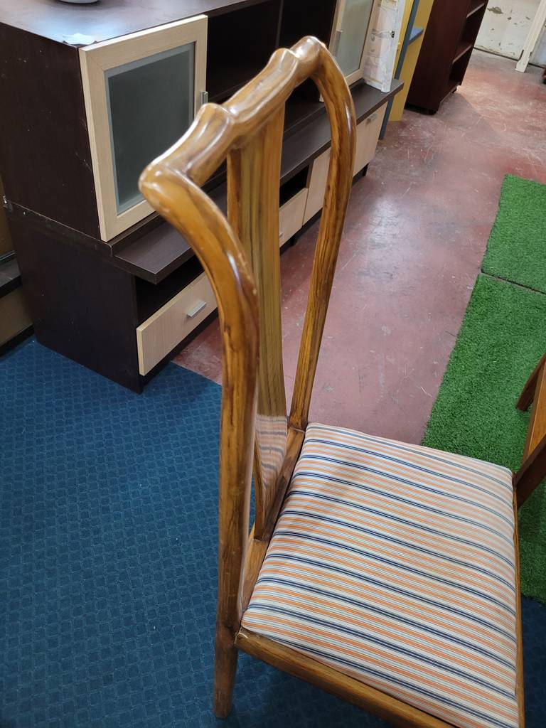 3 SILLAS DE MADERA - Imagen 5