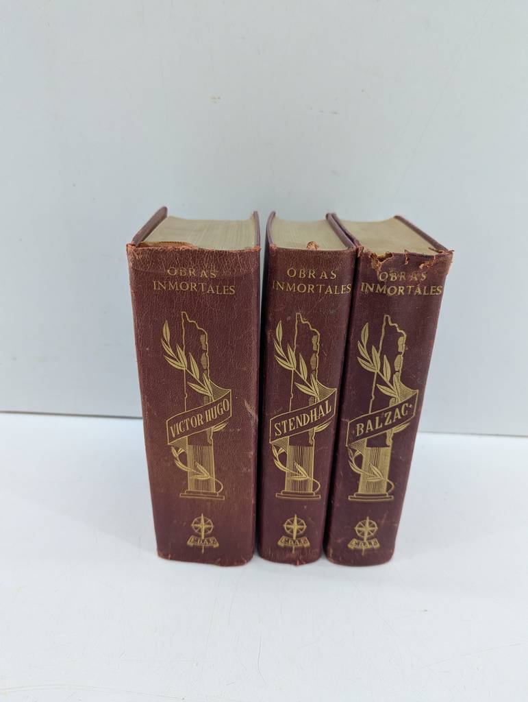 3 LIBROS DE LA COLECCIÓN “OBRAS INMORTALES”