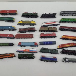 COLECCIÓN DE 27 LOCOMOTORAS