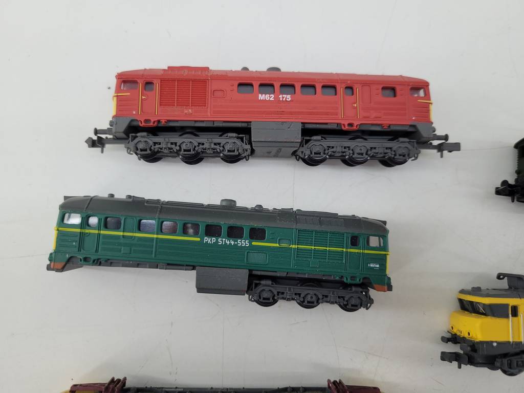 COLECCIÓN DE 27 LOCOMOTORAS - Imagen 3