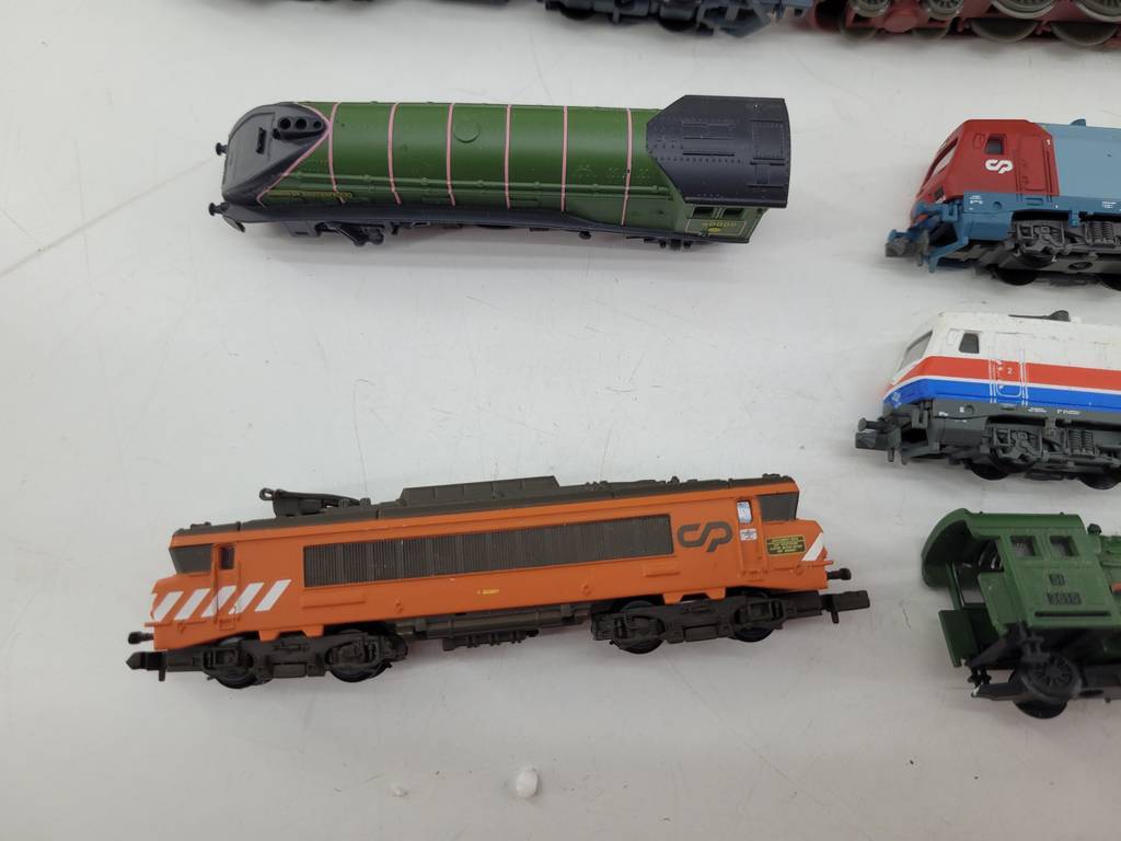 COLECCIÓN DE 27 LOCOMOTORAS - Imagen 13