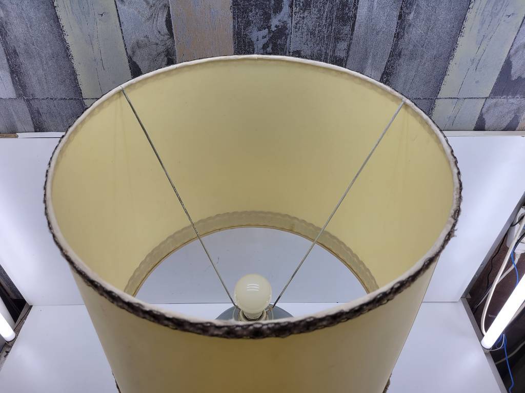 LÁMPARA DE MESA MODERNA - Imagen 2