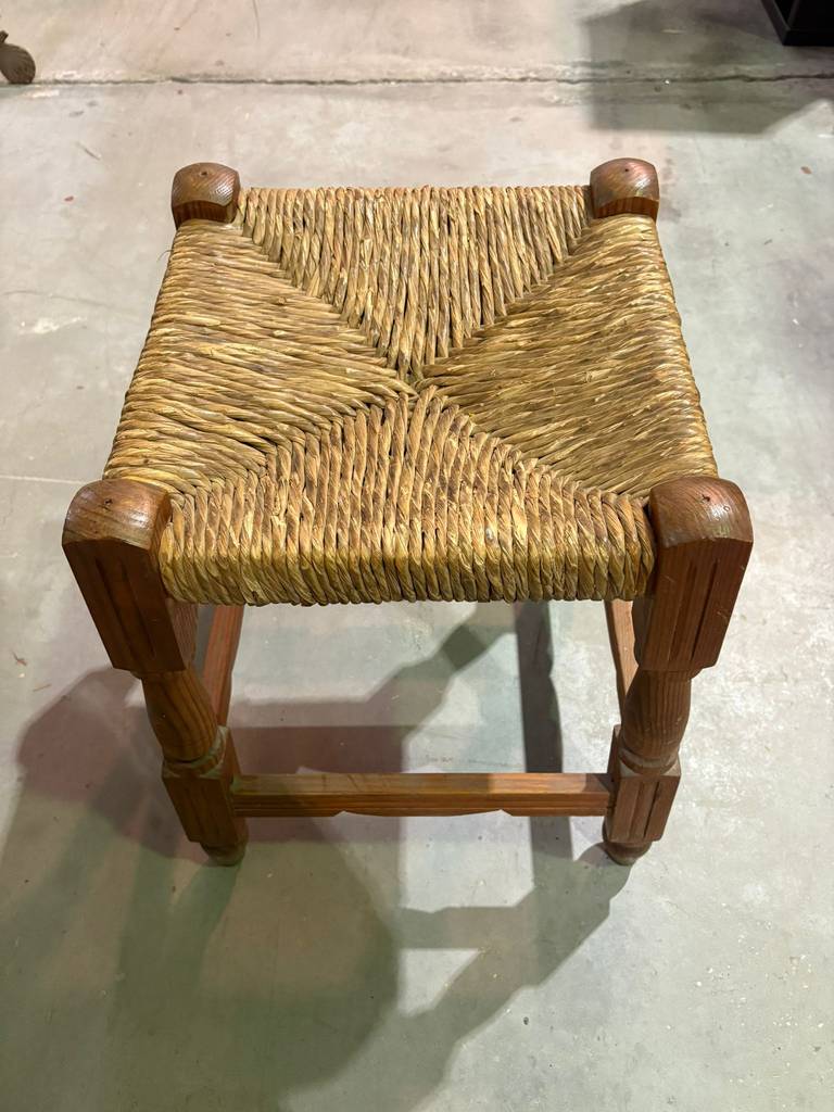 TABURETE DE ENEA ANTIGUO - Imagen 4