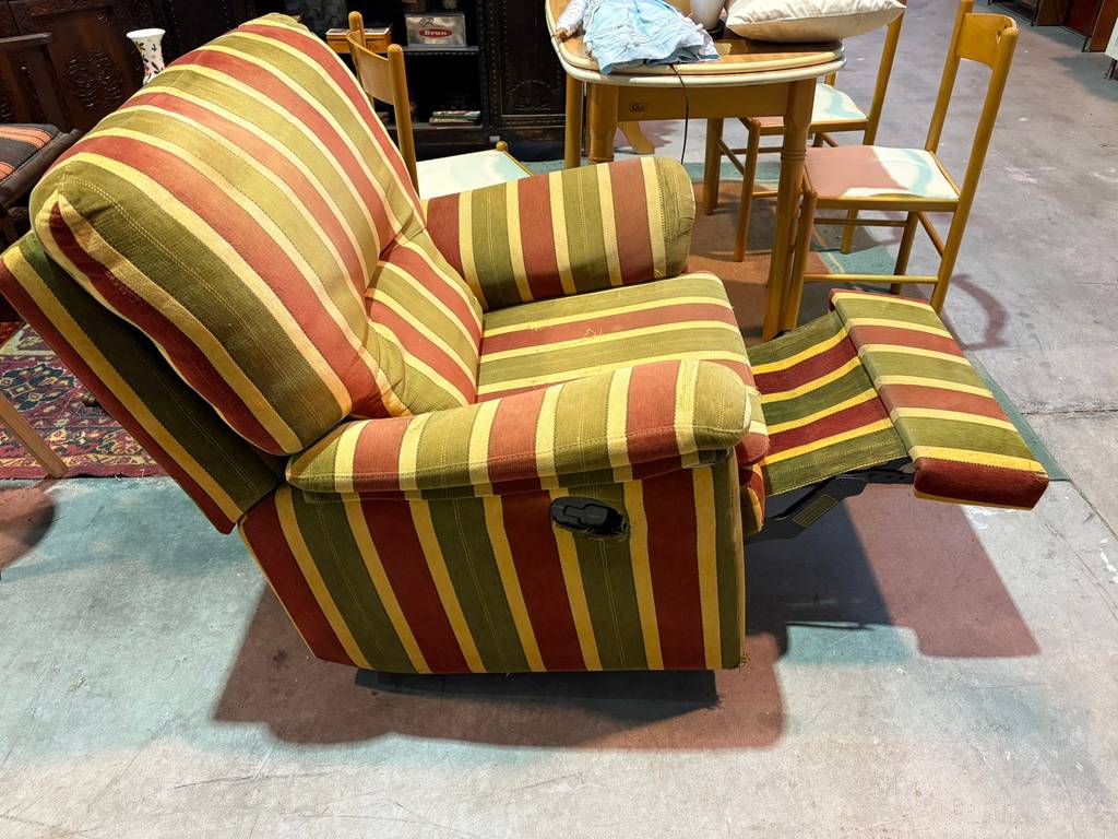 SILLÓN RECLINABLE - Imagen 4