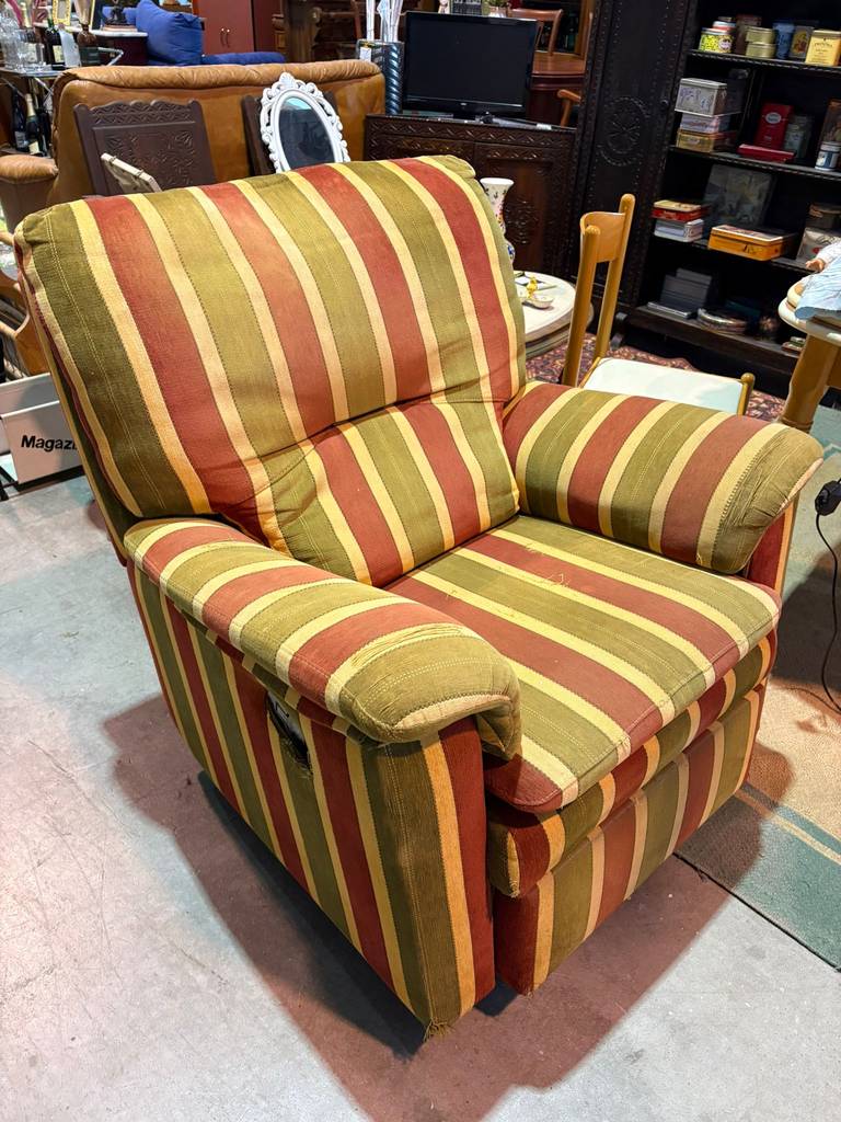 SILLÓN RECLINABLE - Imagen 3