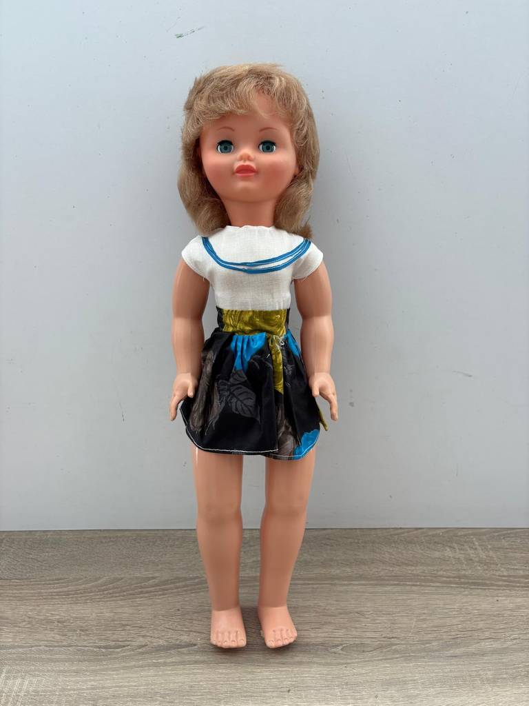 MUÑECA NANCY ANTIGUA