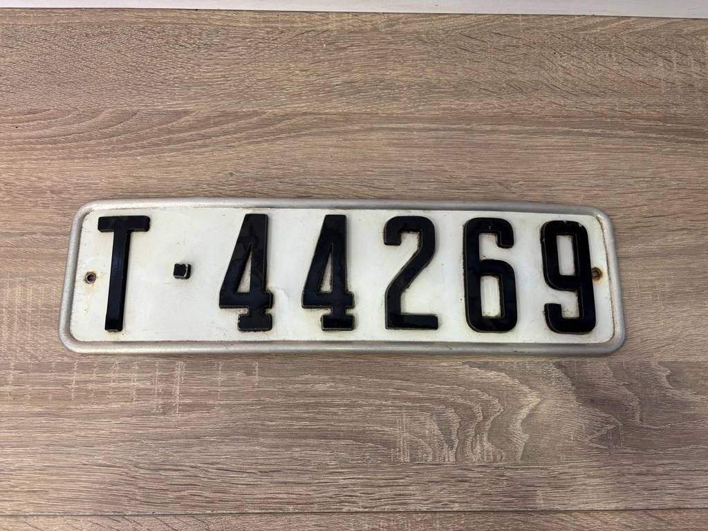 MATRÍCULA DE COCHE CLÁSICA