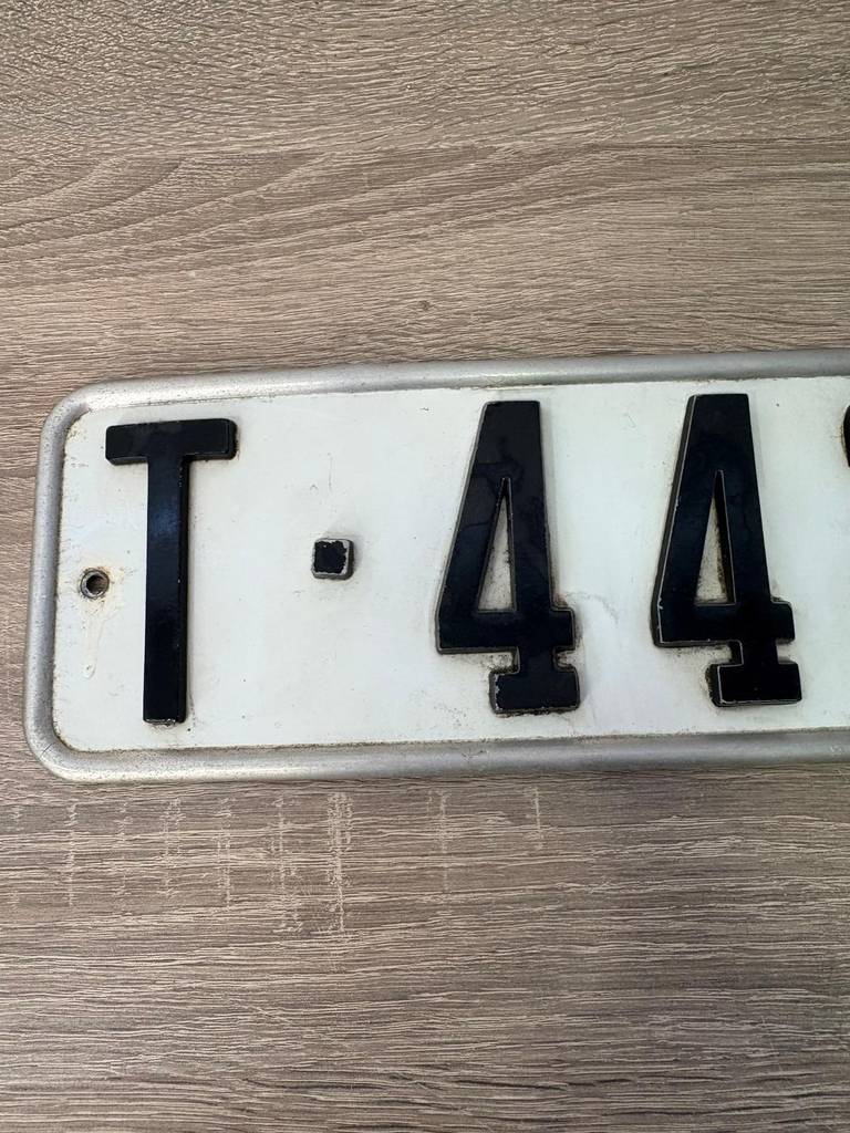 MATRÍCULA DE COCHE CLÁSICA - Imagen 3