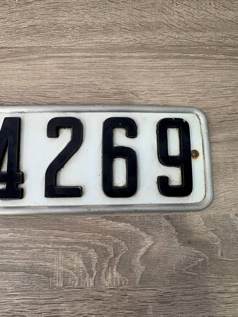 MATRÍCULA DE COCHE CLÁSICA - Imagen 4