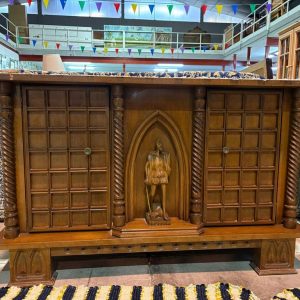 MUEBLE DE ENTRADA BONITO