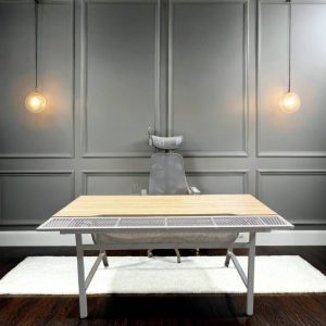 MESA Y SILLA DE ESCRITORIO