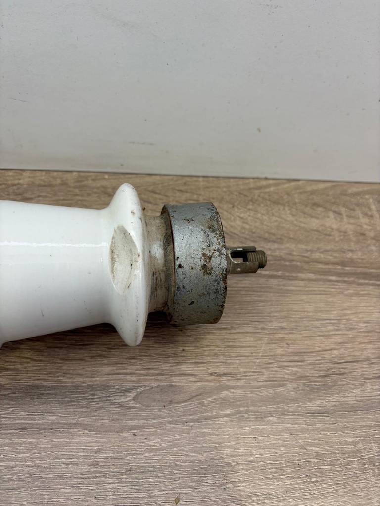 AISLADOR ELÉCTRICO DE PORCELANA - Imagen 5