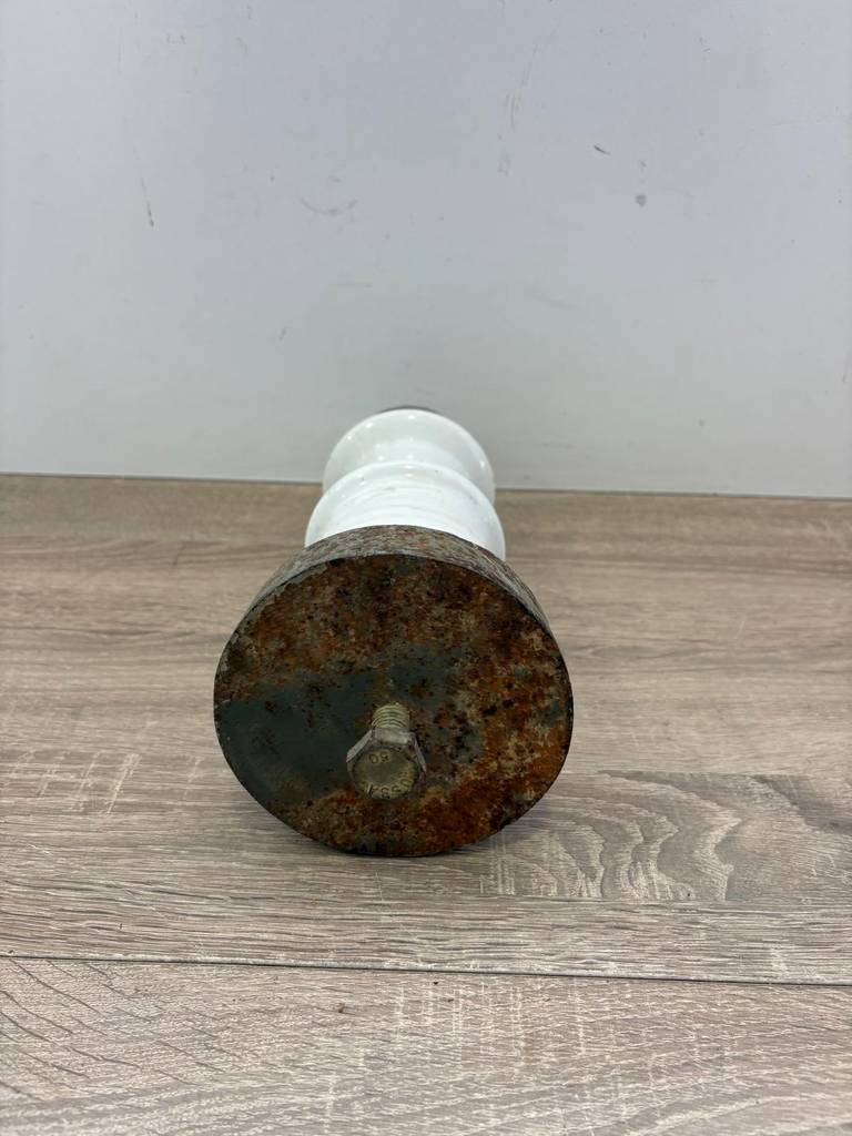 AISLADOR ELÉCTRICO DE PORCELANA - Imagen 8