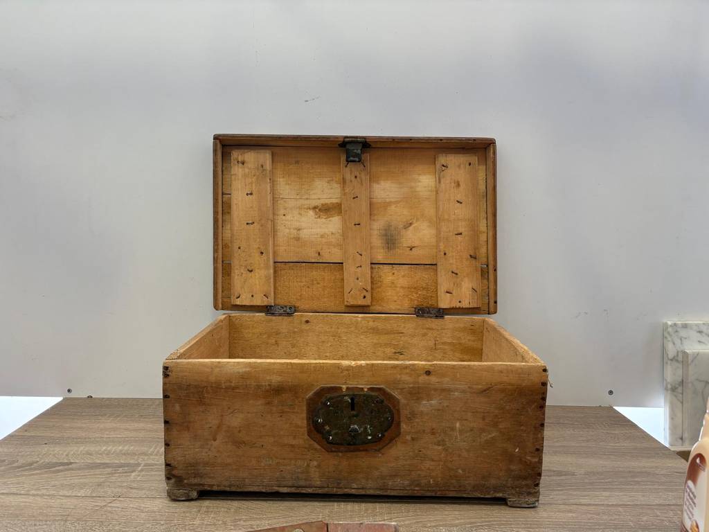 CAJA ANTIGUA - Imagen 3