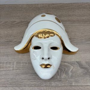 MÁSCARA DE PORCELANA